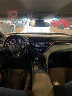 تۆیۆتا کامری